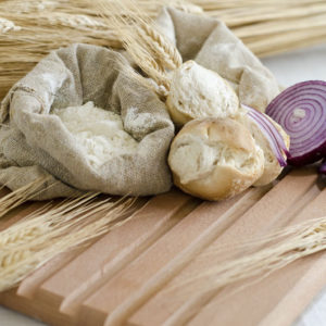 Pane biscottato alla cipolla rossa di Tropea